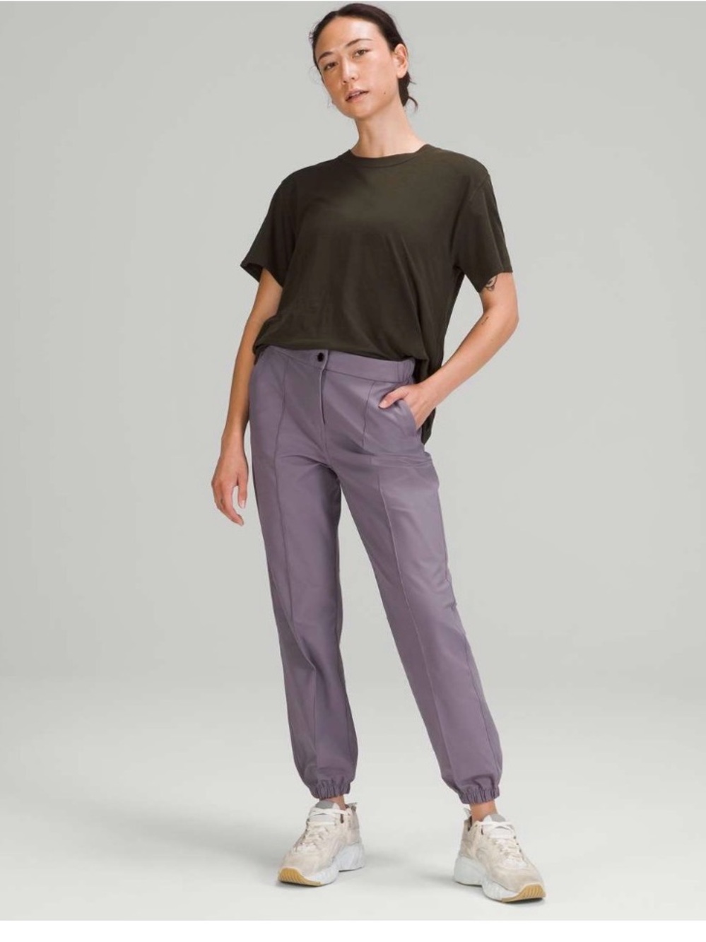 LULULEMON • Warpstreme High-Rise 7/8 Jogger
Dusky Lavender 30 W5EAOS